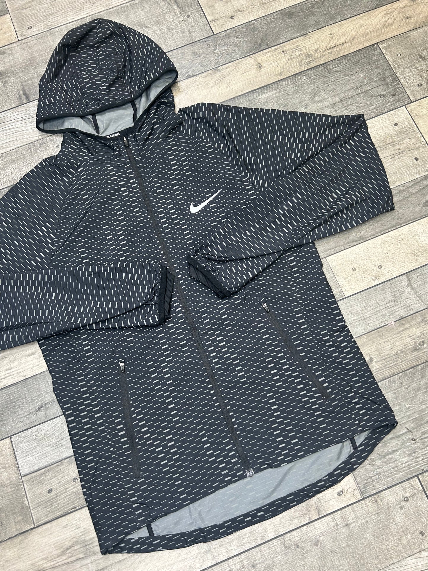 Nike Digital Windbreaker