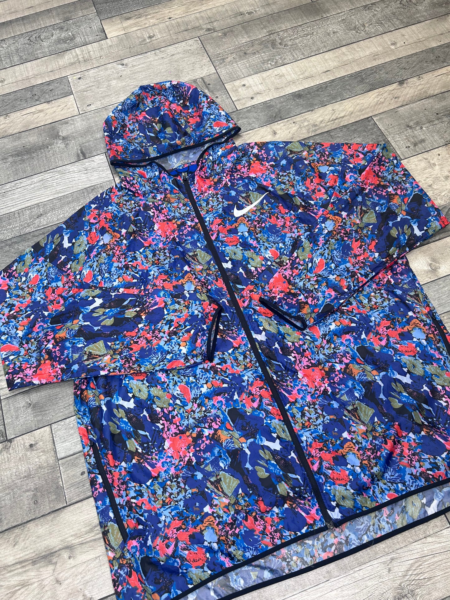 Nike Floral Windbreaker💐