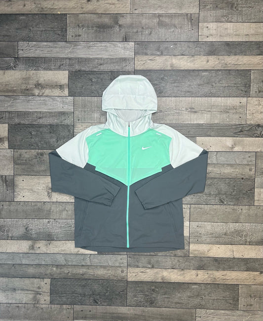 Nike Mint Repel Windbreaker